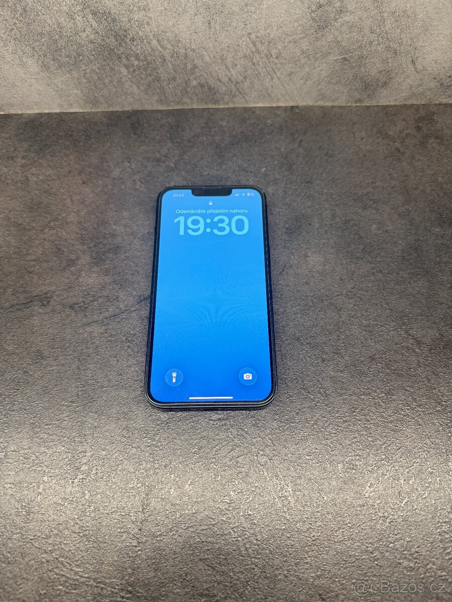 Apple iPhone 13 128GB - 3