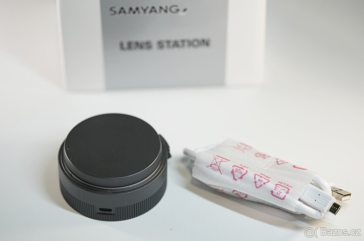 Dokovací stanice Samyang pro Sony E - 3