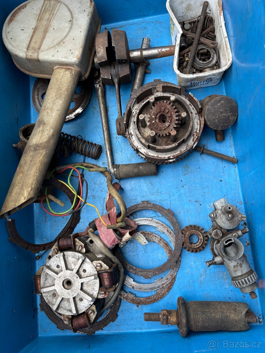 Jawa 90 - motor - 3