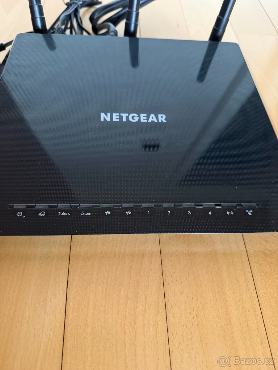 WiFi router Netgear AC1750 - 3