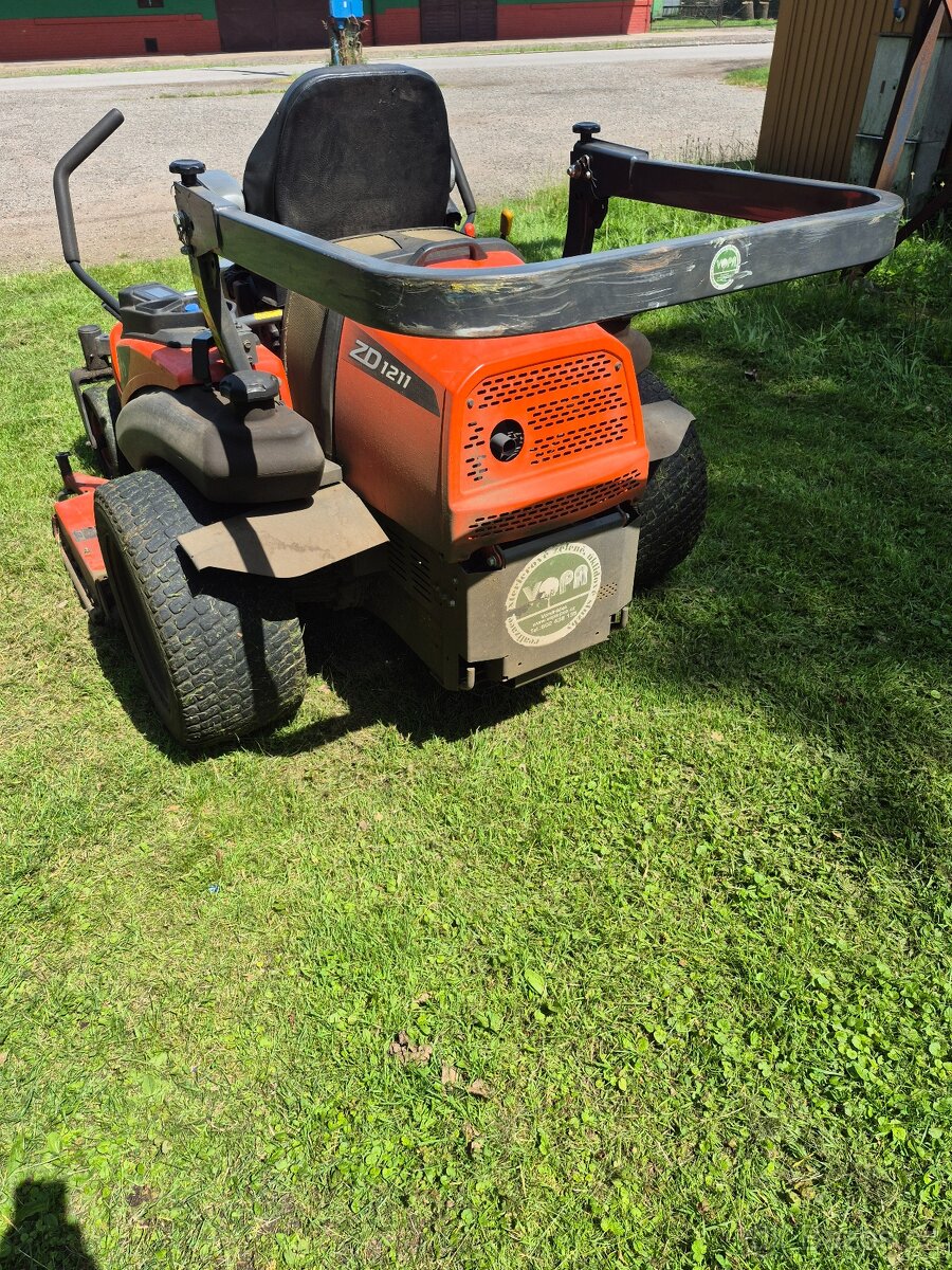 Kubota ZD 1211 - 3