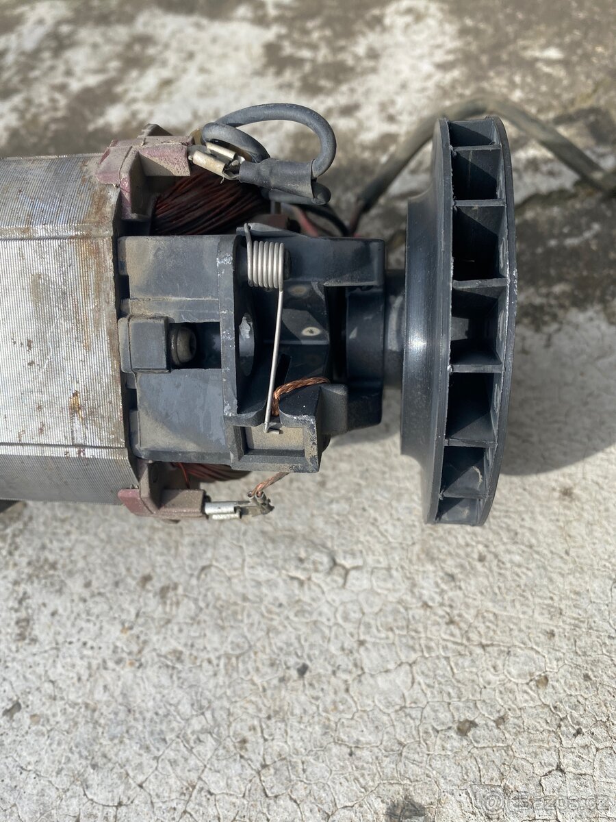 Motor vertikutátoru AL-KO - 3