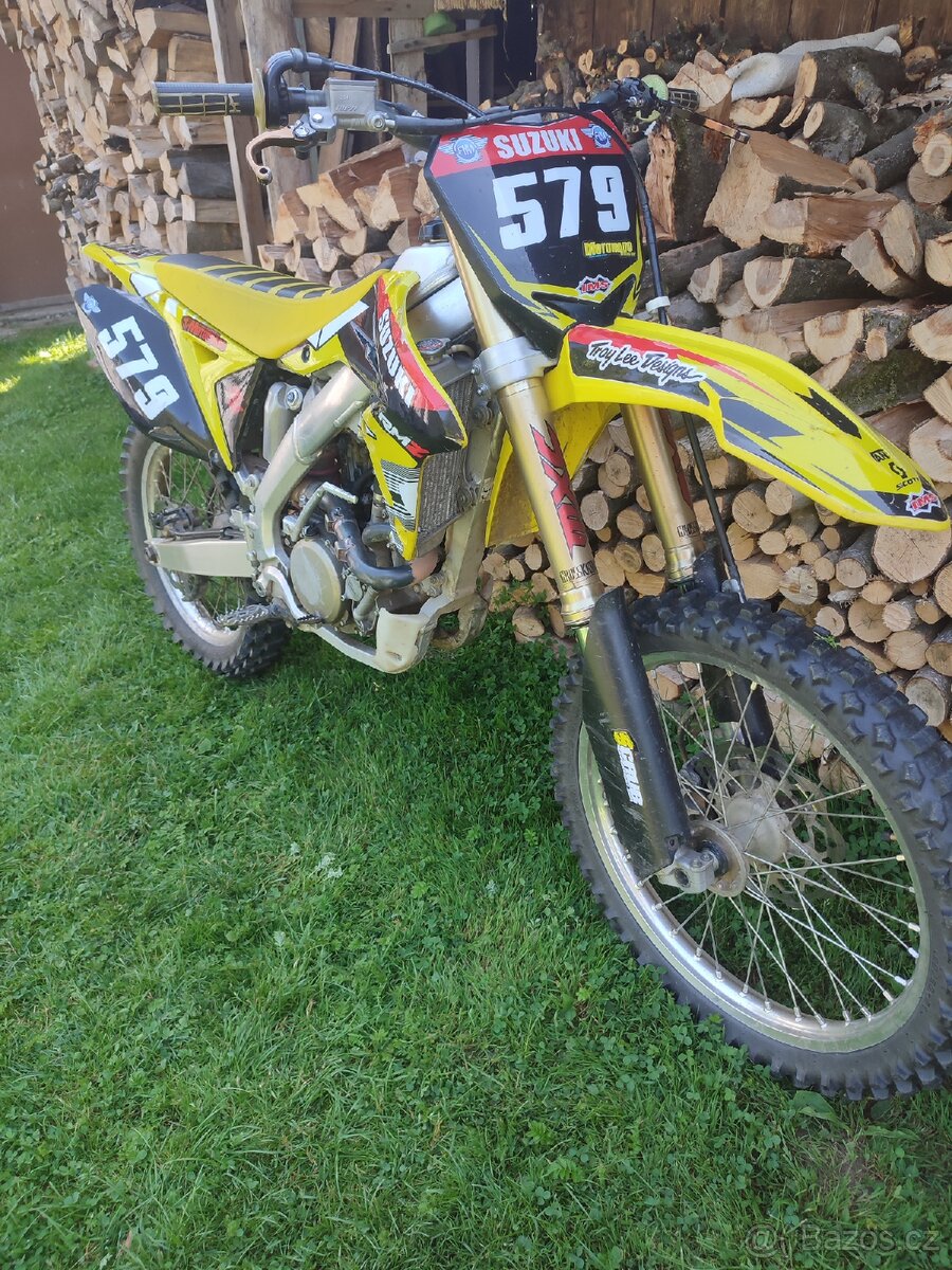 Suzuki rmz 250