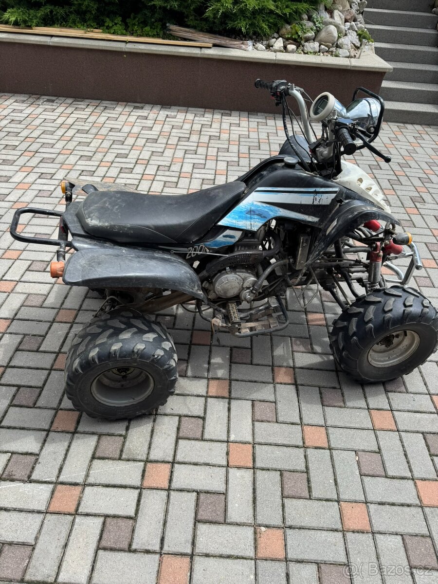Čtyřkolka 200 ccm