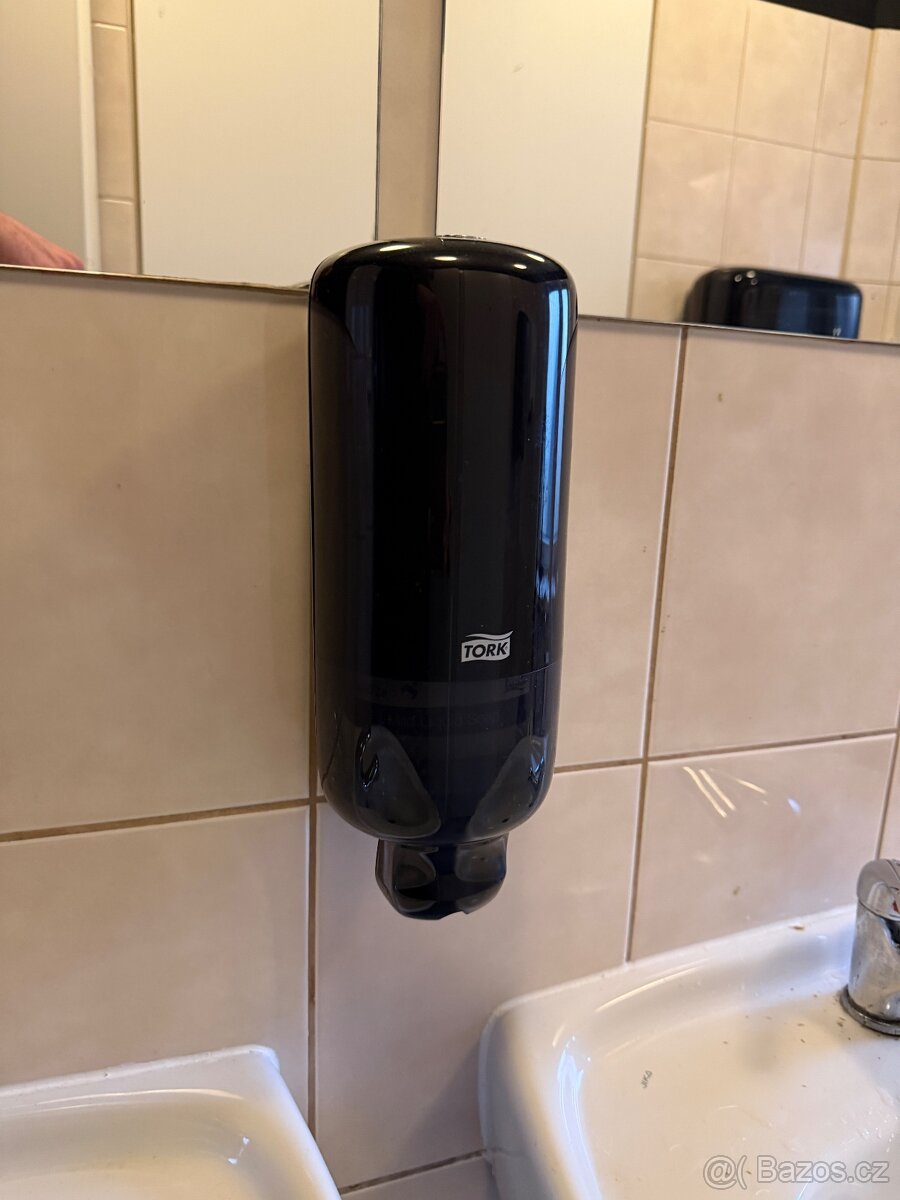 Tork S4 dávkovač tekutého mýdla - 3