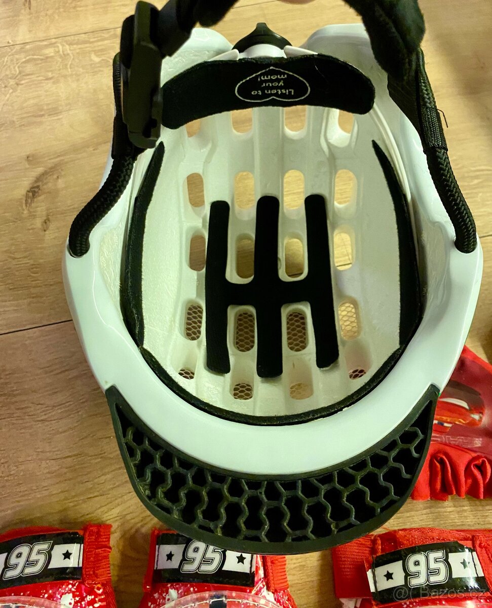 Helma Woom S, sada chranicu, rukavice Cars - 3