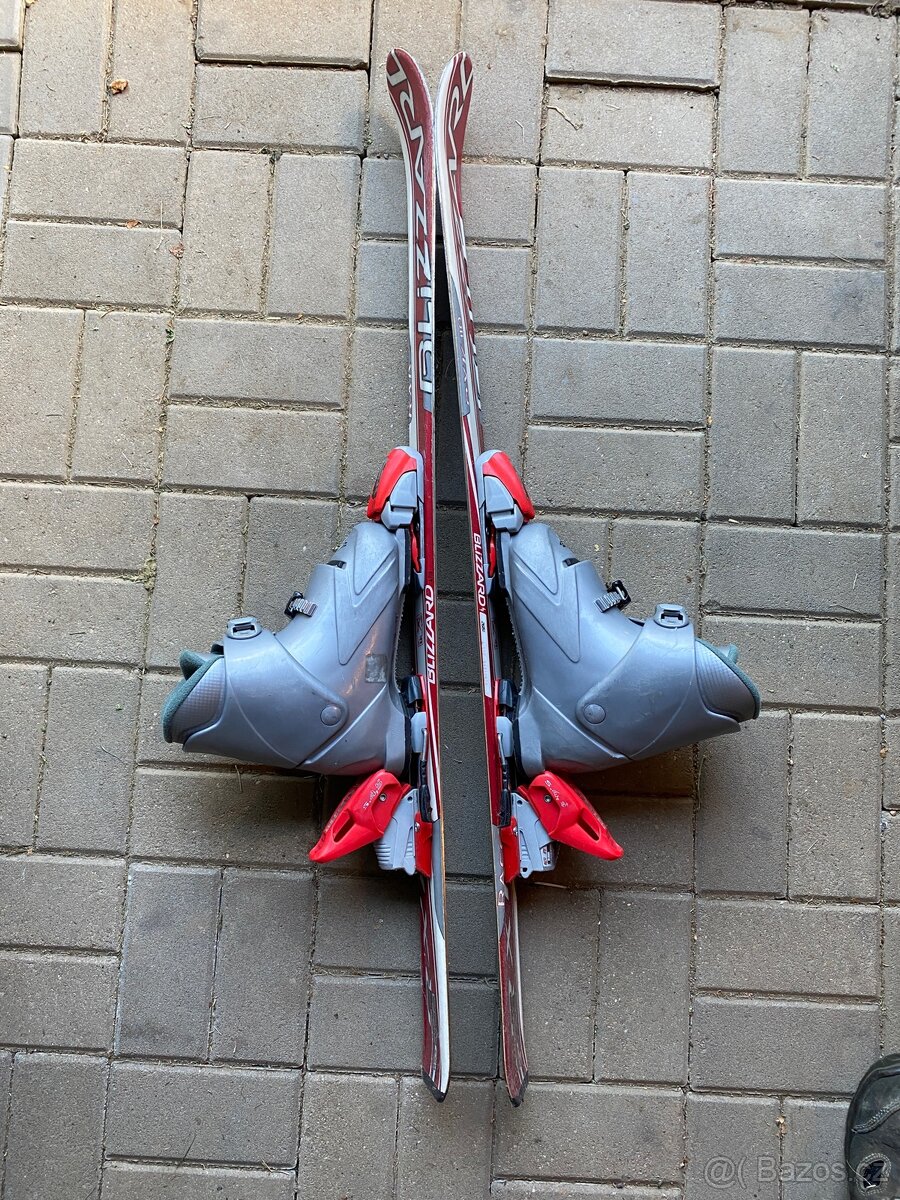 Lyže 110cm, lyžáky 19/22.5 269mm, vázání. Komplet - 3