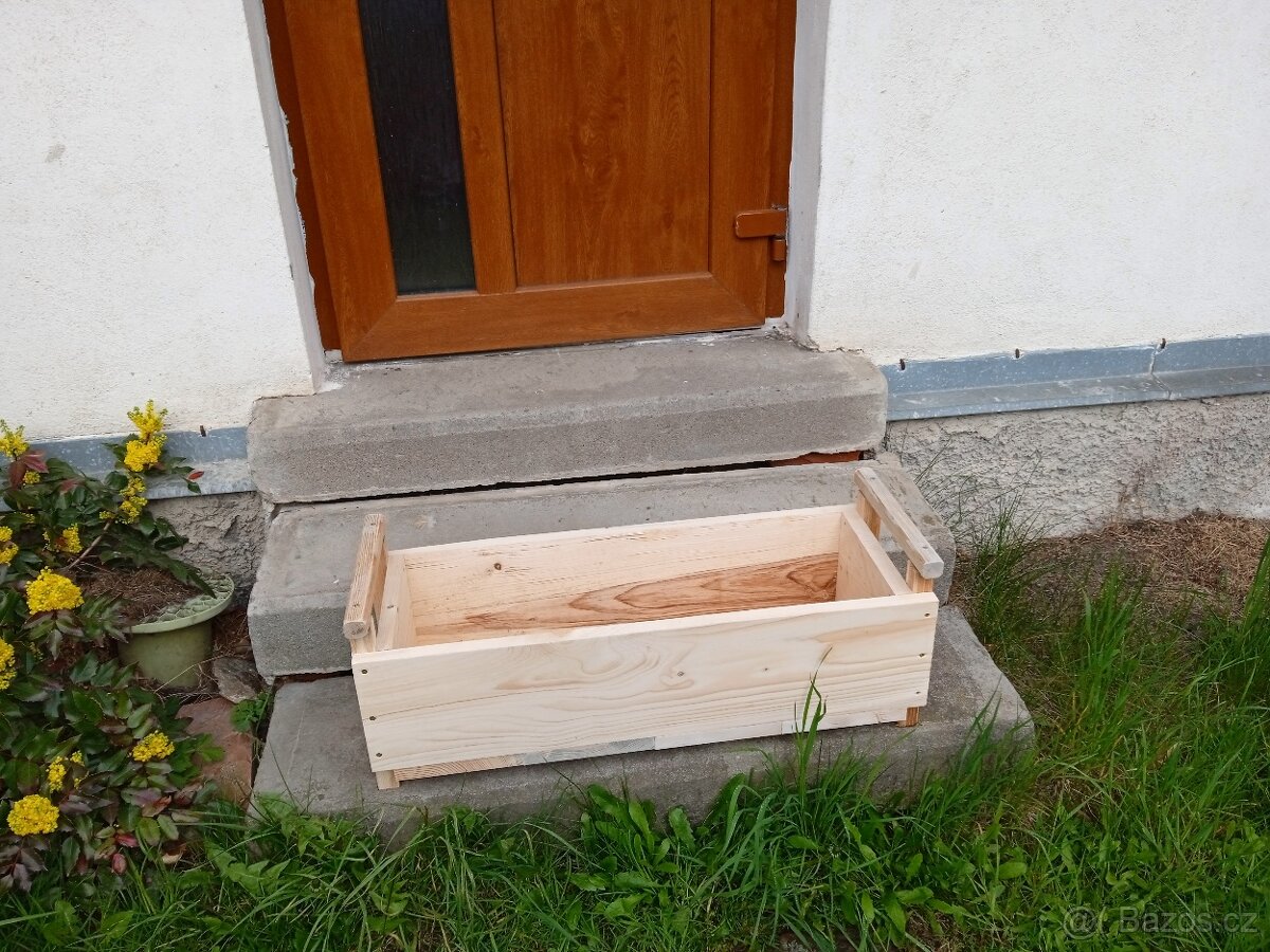 Vyvýšené záhony a truhlíky - 3