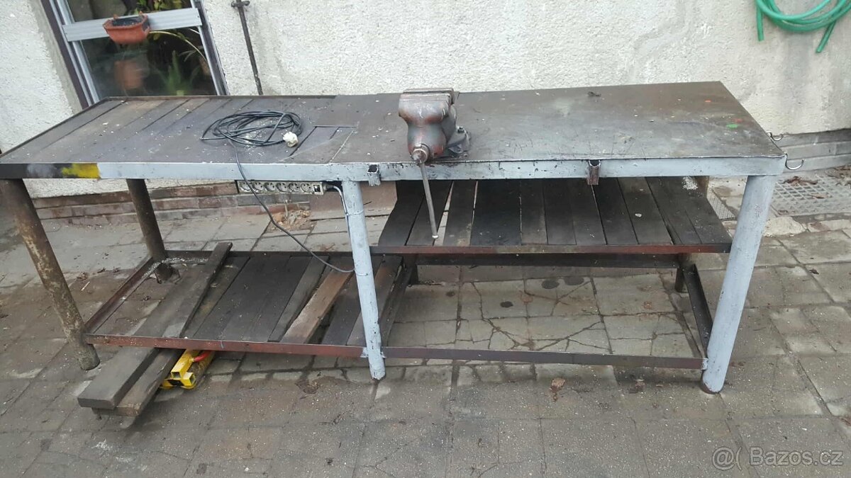 Pracovní stůl / ponk do dílny se svěrákem YORK 150 - 3