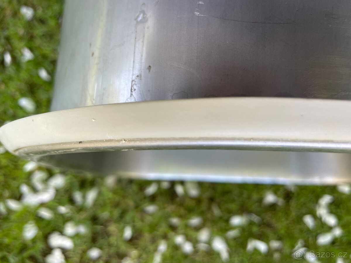 Prodám kuchyňský dřez do desky - čtvercový - 3