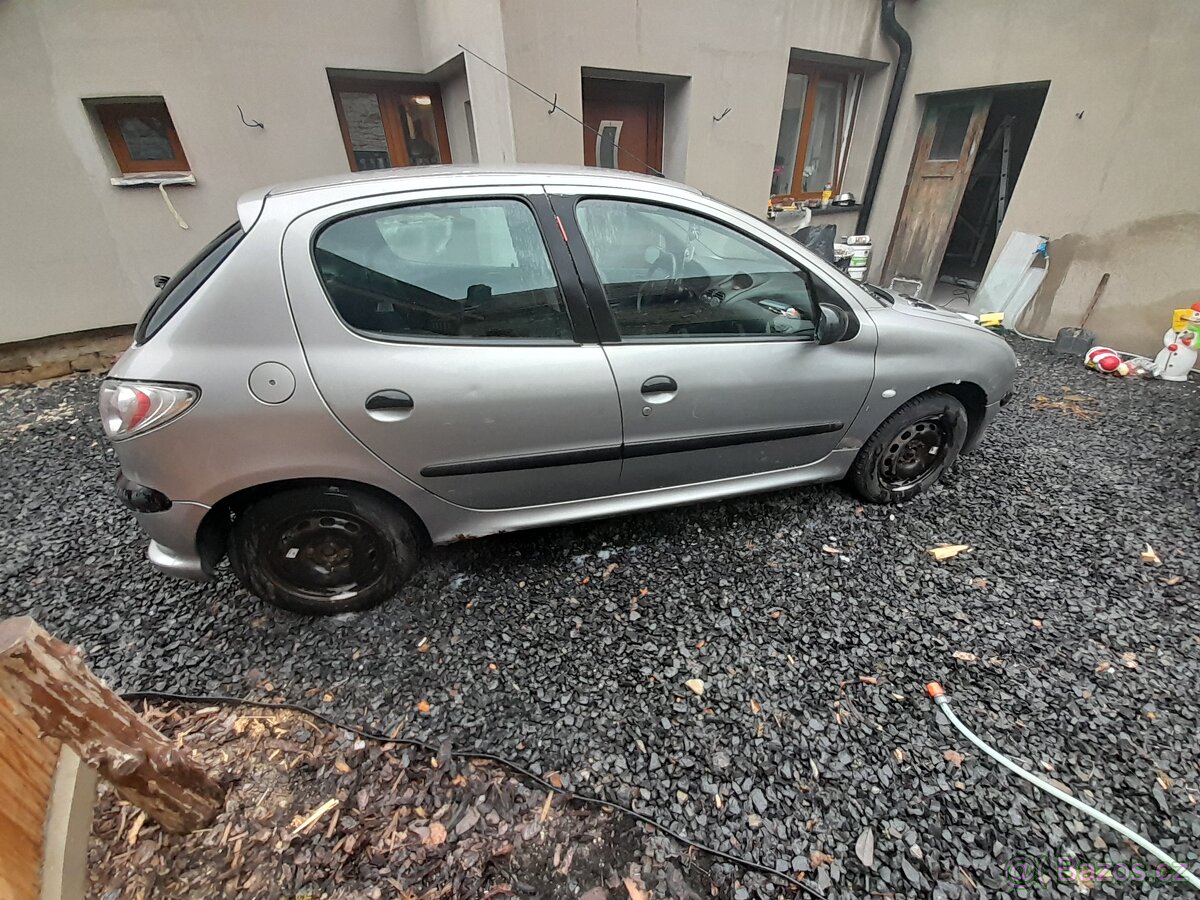 Peugeot 206 - 3
