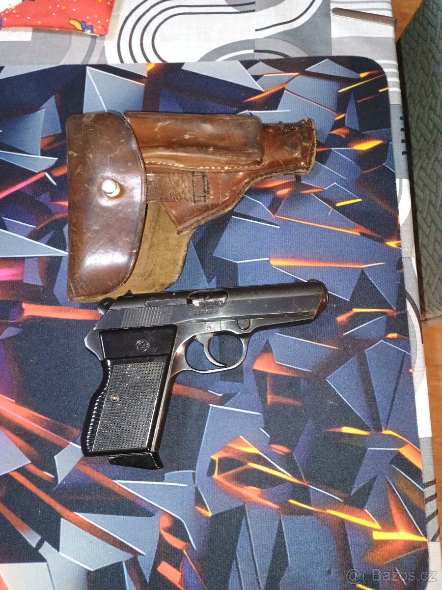 Pistole ČZ 70 - 3