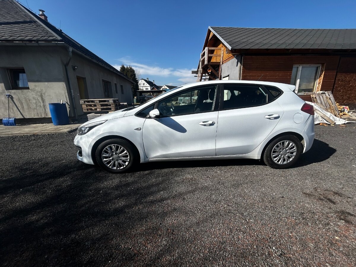 Kia Ceed 1.4 CRDi - 3