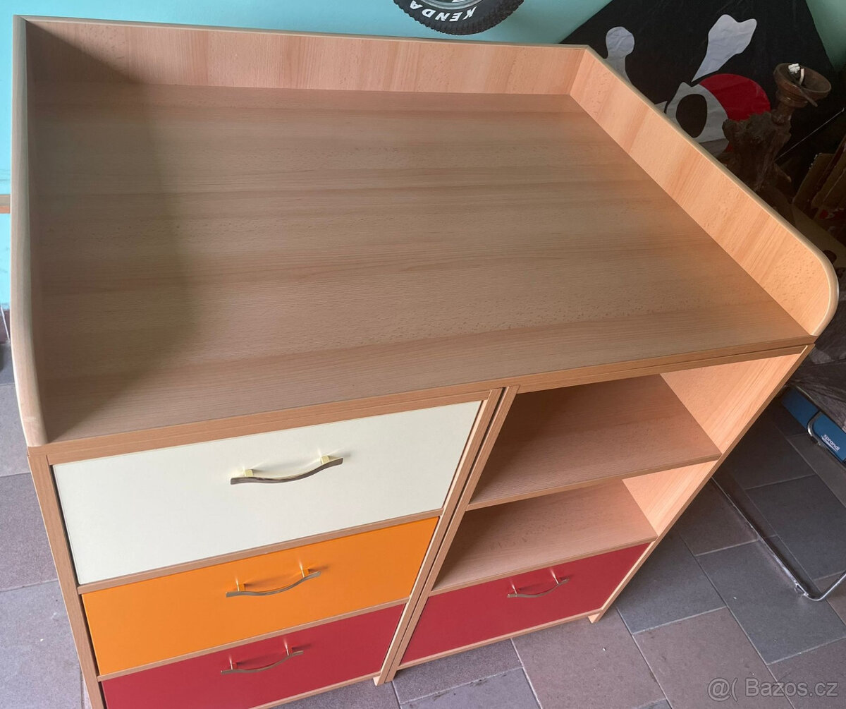 Přebalovací pult - 3