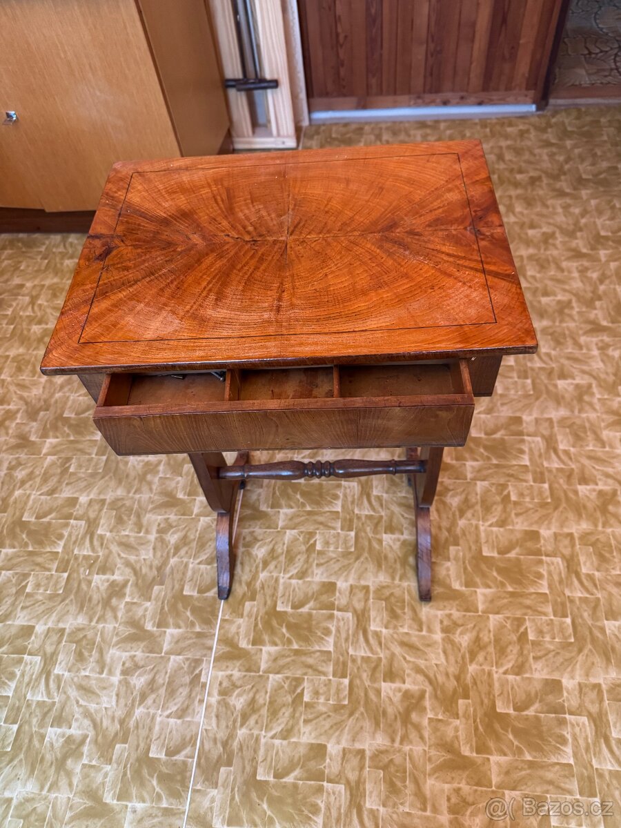 Biedermeier stolek - 3