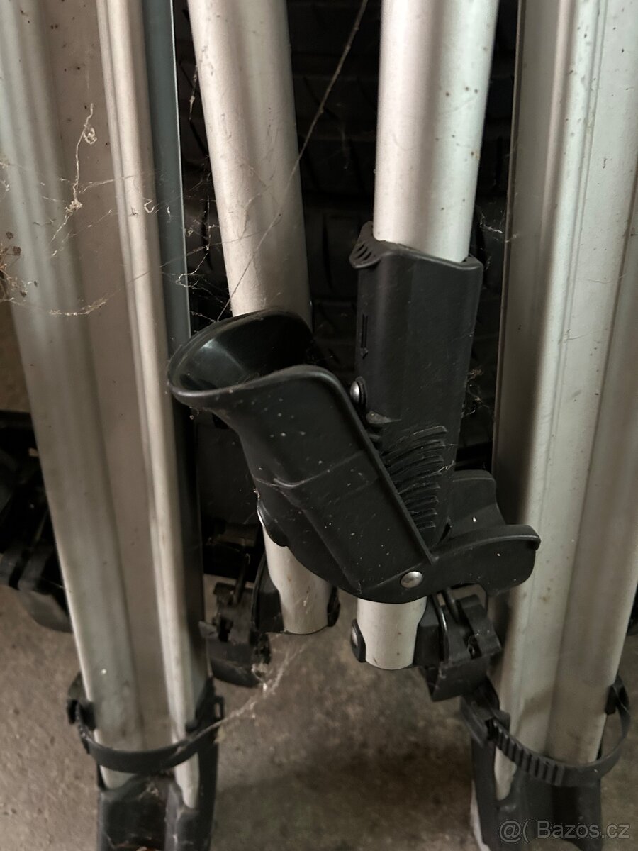 Nosič kol THULE - 3