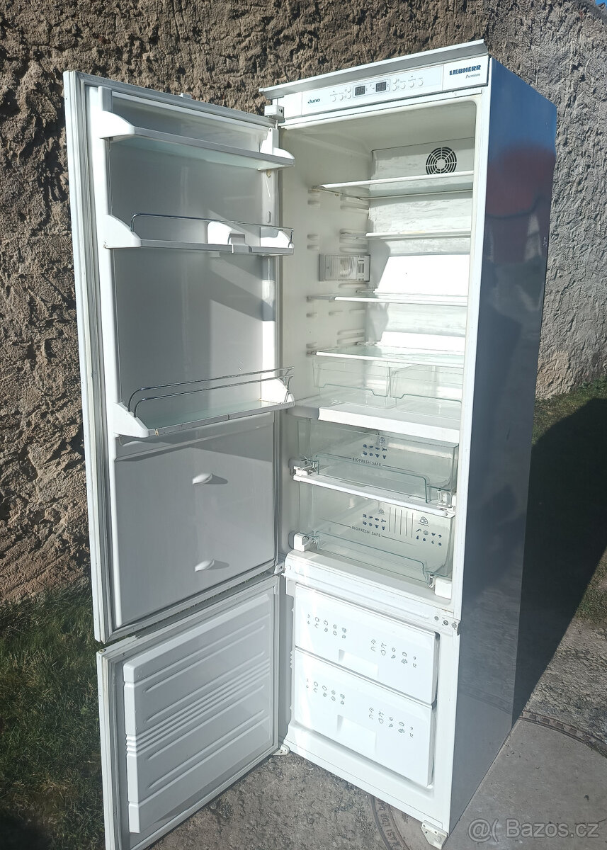 VESTAVNÁ CHLADNIČKA S MRAZNIČKOU LIEBHERR - 178cm - A+ - 3