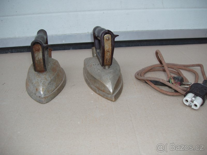 Žehlička, 2 kusy, 1 přívodní šňůra, 6 x foto - 3