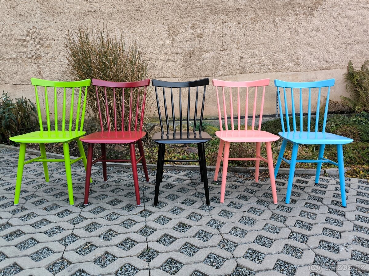 Barevné retro jídelní židle TON Ironica - 5 kusů - 3