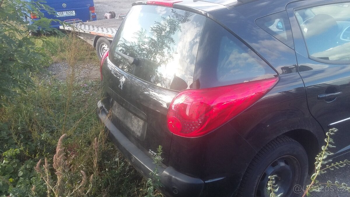 peugeot 207sw 1.4vvti 70kw rv2011 - 3