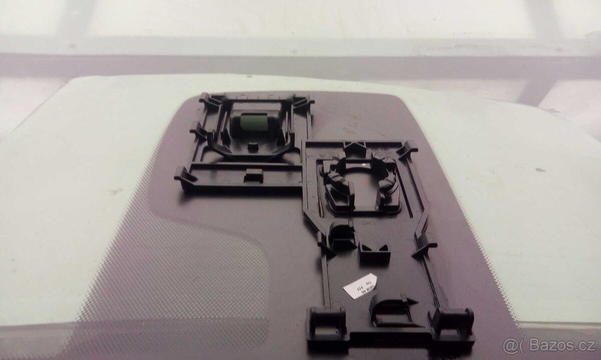 Opel Crossland X čelní sklo - 3