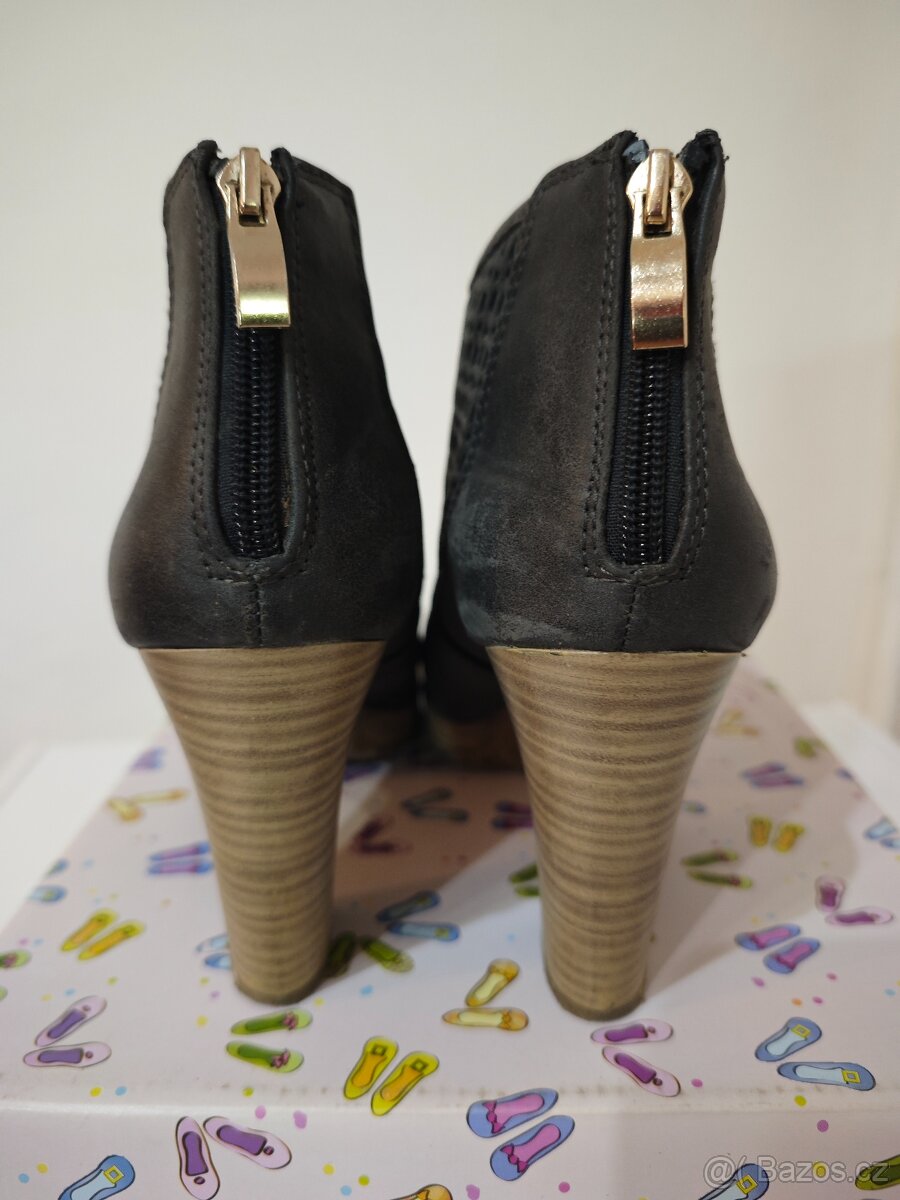 Dámské kotníkové boty vel.40 - 3