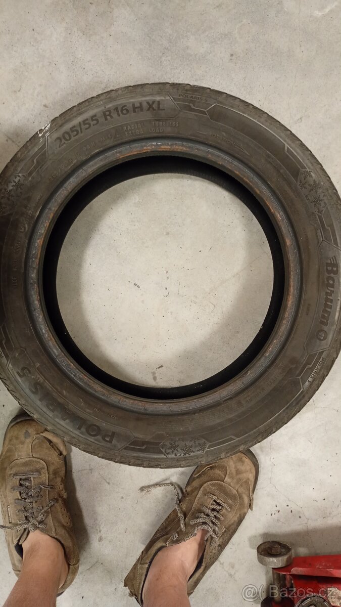 prodám zimní pneu 205/55 r16 H - 3
