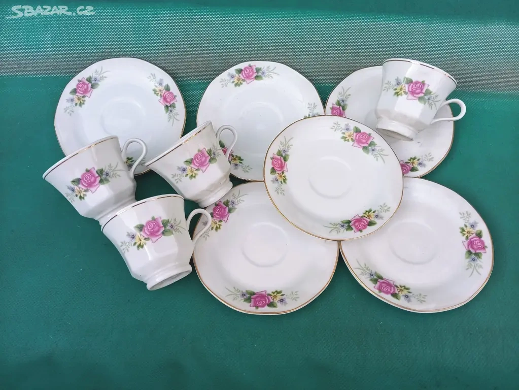 Sada hrnečků s talířky - 3