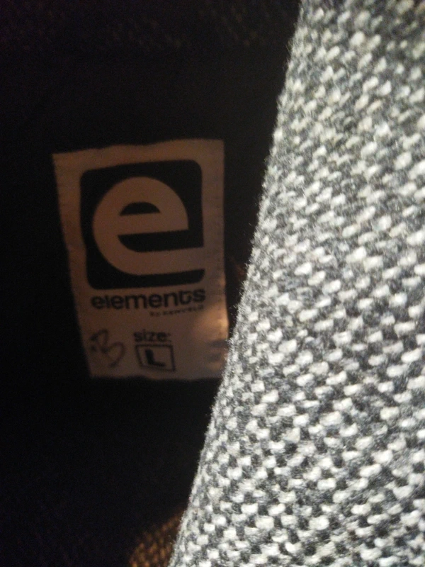 Prodám krásný šedo černý kabát s páskem - 3