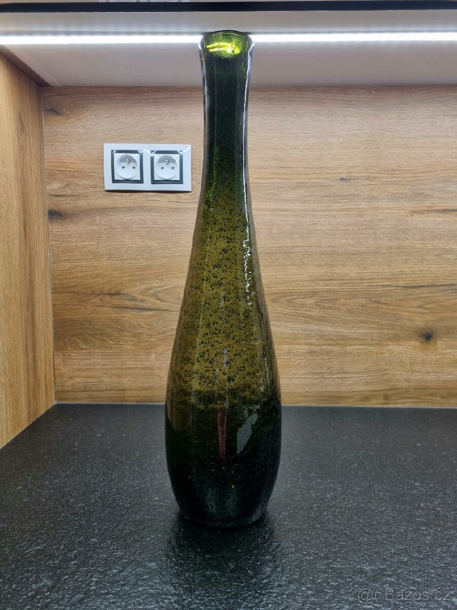 Sklenĕná váza - 3