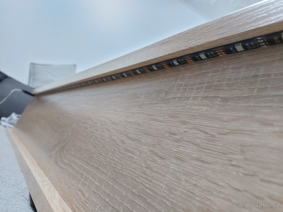 Prodám Polici s RGB - 3