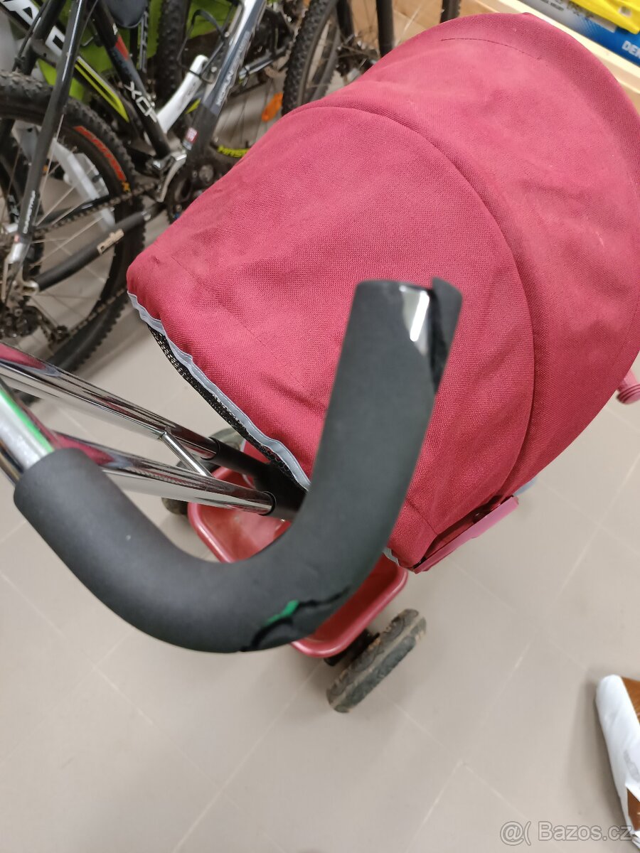 Šlapací tříkolka s vodící tyčí - 3