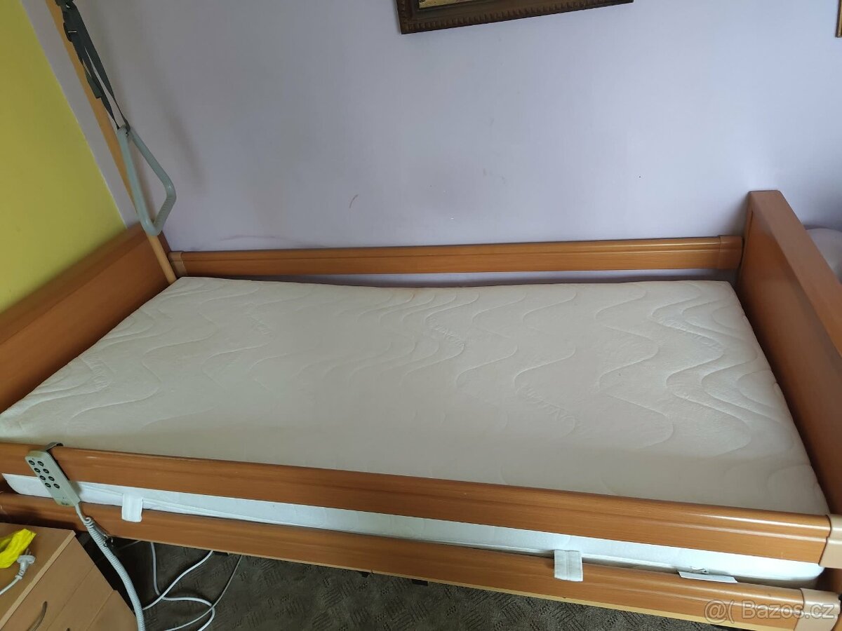 Polohovací elektrická postel - 3