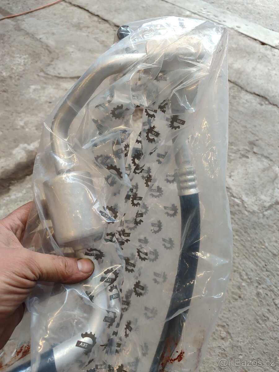 Hadice klimatizace VW Sharan 7M - 3