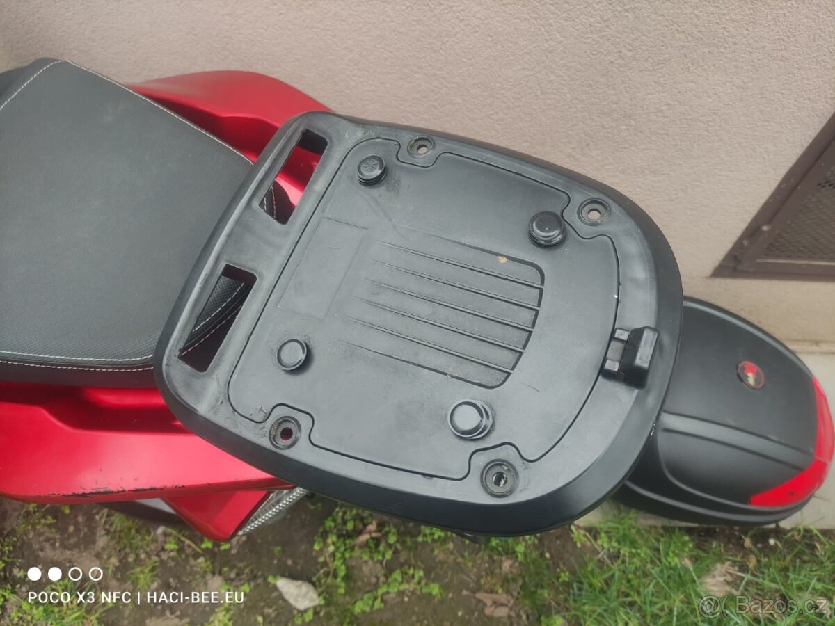 Kufr 30l i s plotnou. Honda PCX - 3