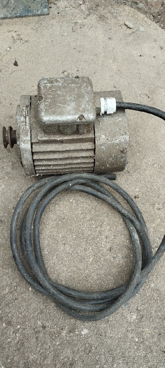 Prodám motor 380 V - 3