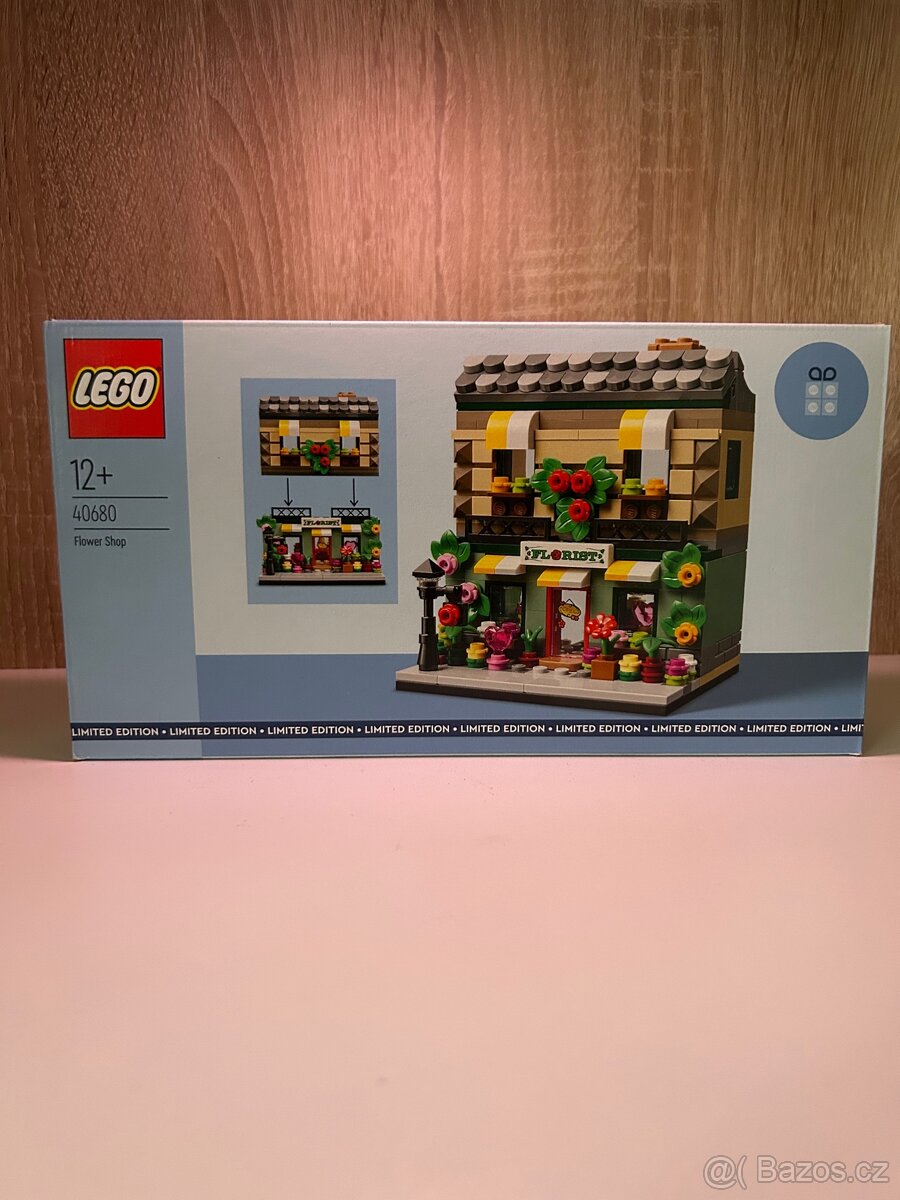 LEGO Icons Flower Shop - 3