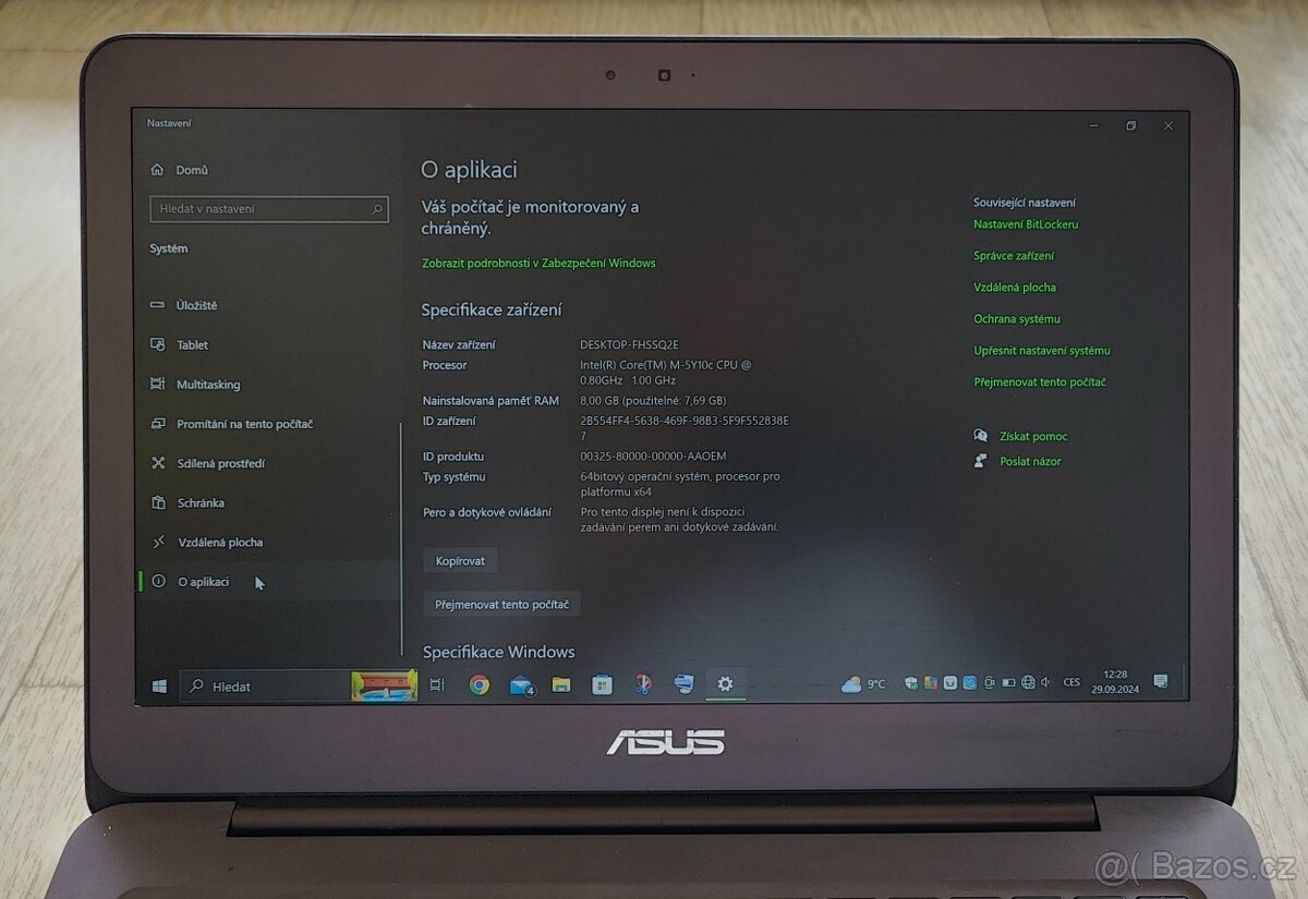 Asus UX305F, na náhradní díly - 3
