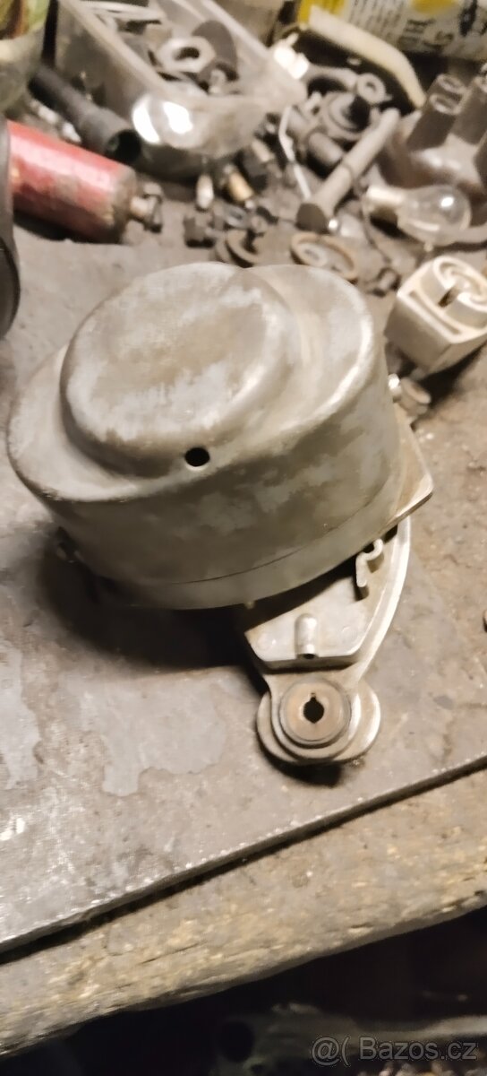 Motorek Bosch stěrače - 3