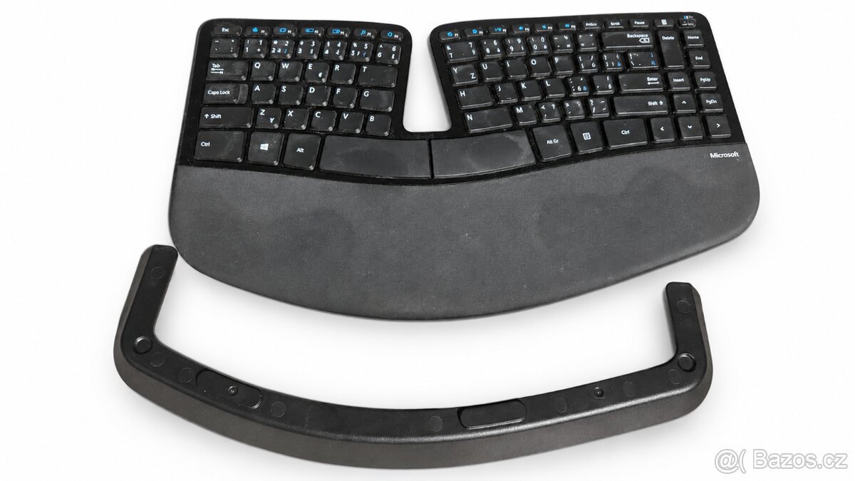 Microsoft Sculpt Ergonomic Desktop Wireless - 3