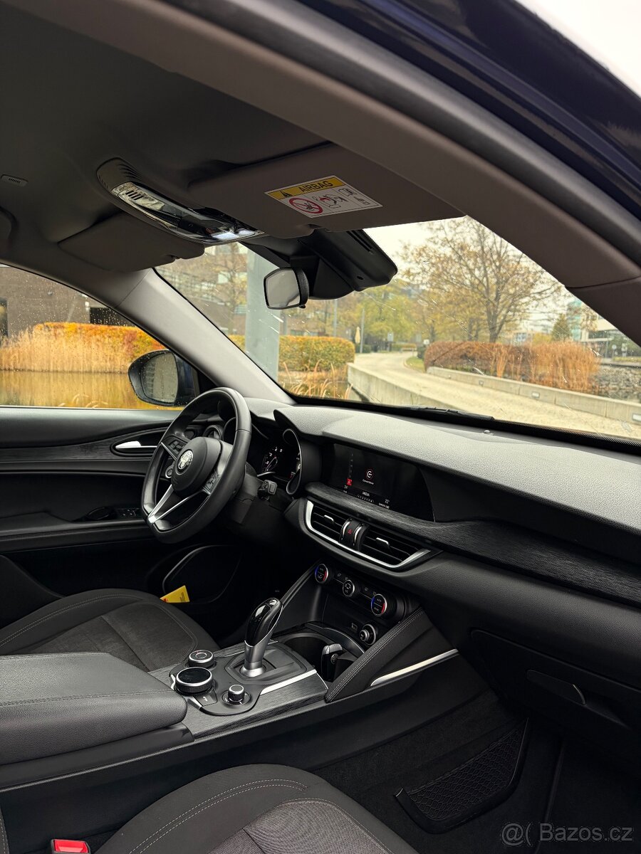Alfa Romeo Stelvio 2019 - 3