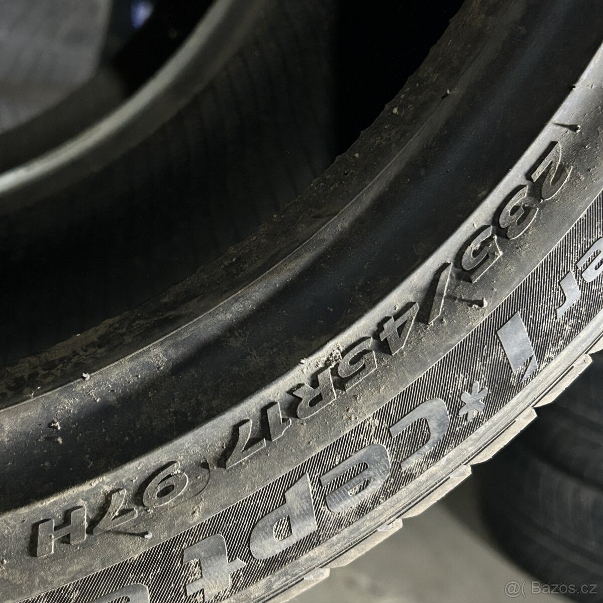 Zimní pneu 235/45 R17 97V Hankook 7-7,5mm - 3