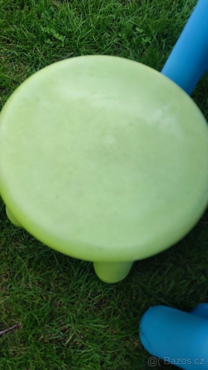 Dětský stůl + 3 židle Mamut Ikea - 3
