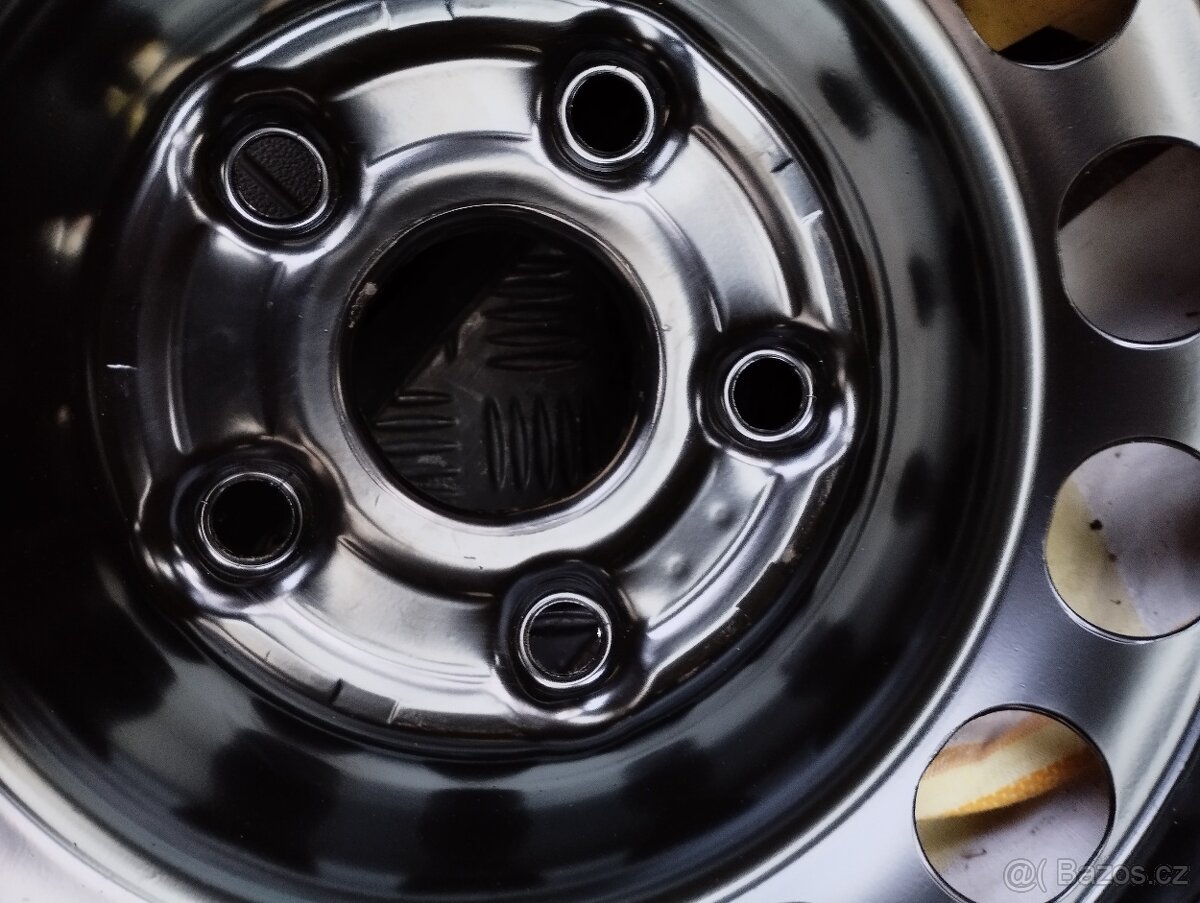 Prodám 4 nové disky 6,5jx 16 ET50 - 3