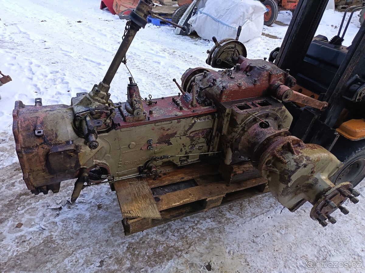 Podvozek Zetor 6718 - 3