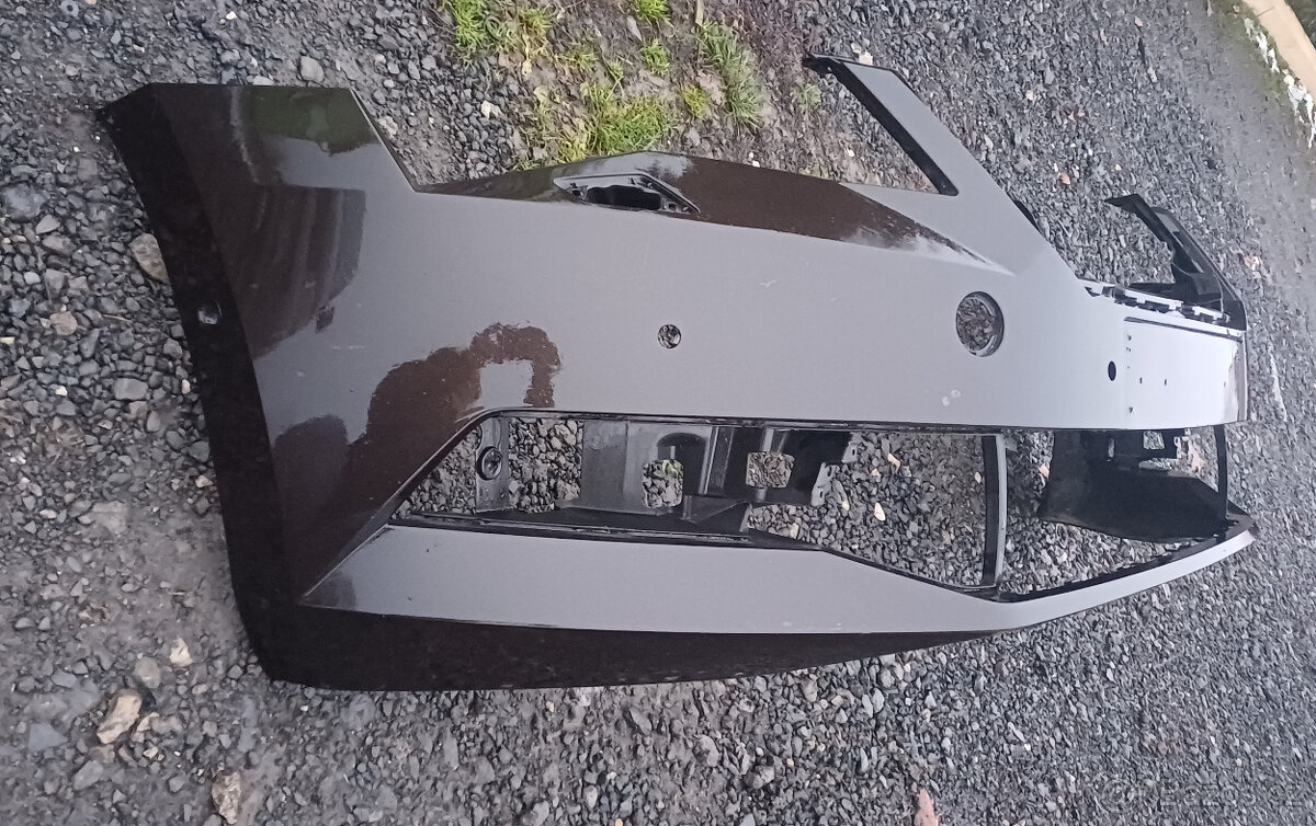 Přední nárazník Škoda SUPERB III 3V0807221 - 3