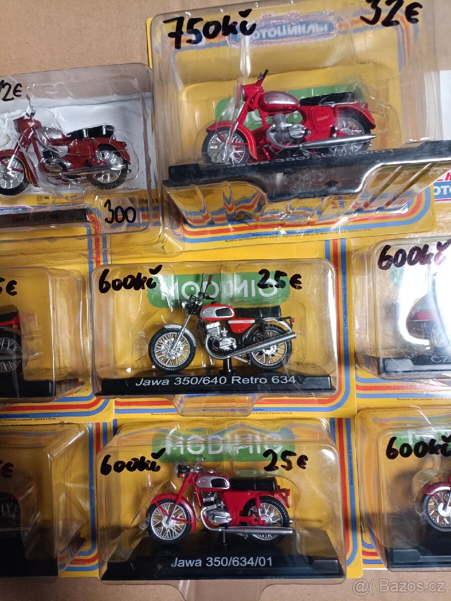 Modely motorek Jawa a ČZ 1:24 - 3