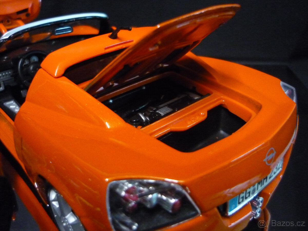 Opel Speedster Maisto 1/18 - 3