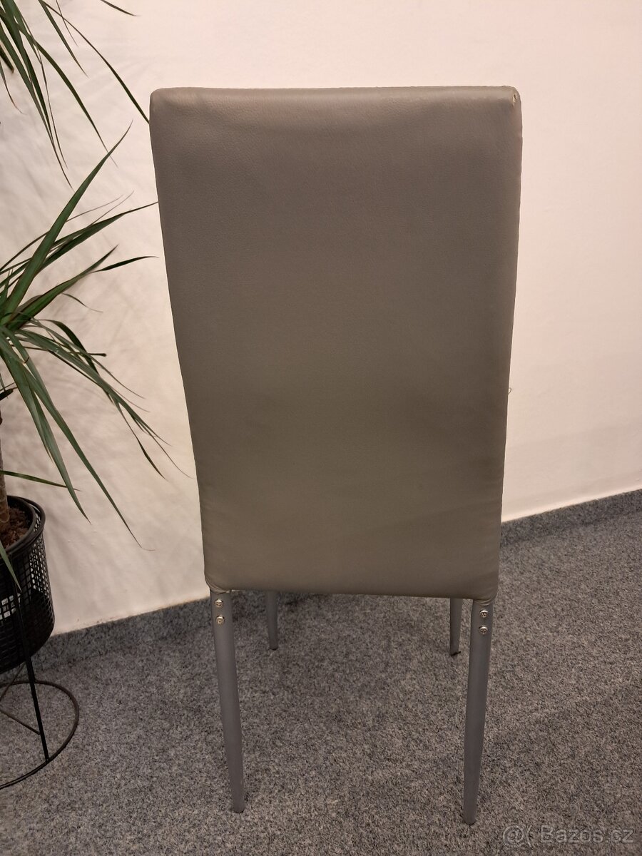 Šedé čalouněné židle - 3