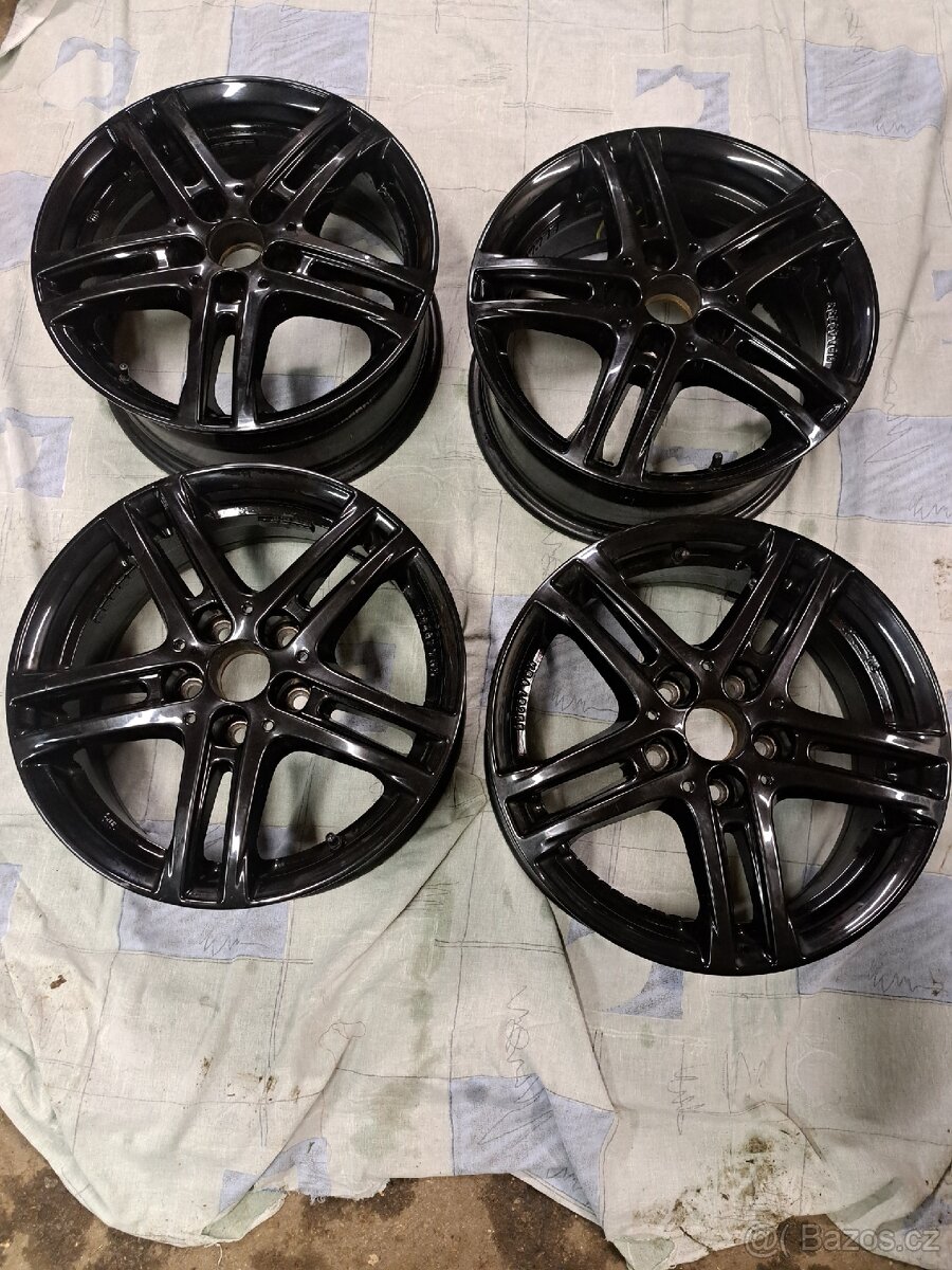 Alu kola černá 5x112 R16 ET42 - 3